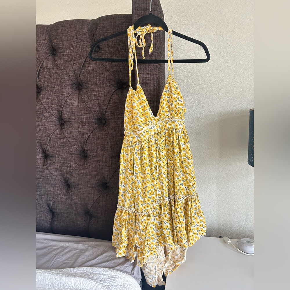 Entro Floral Dress in Yellow and White Halter Neck